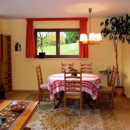 Ferienwohnung Fam. Hantzschel Апартаменты Бад-Шандау